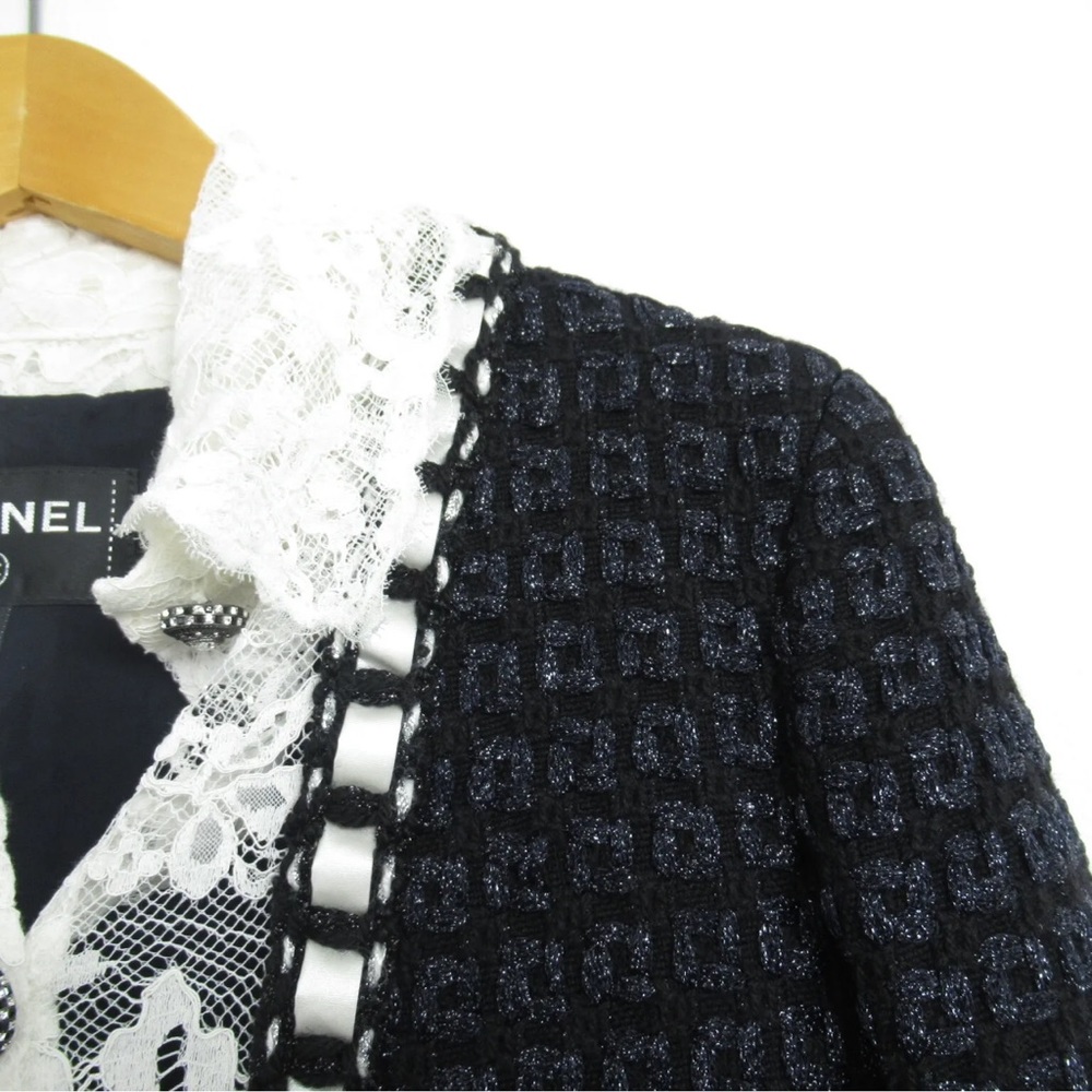 CHANEL RUNWAY DRESS - Picture 11 of 14